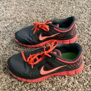 Nike athletic/running shoes